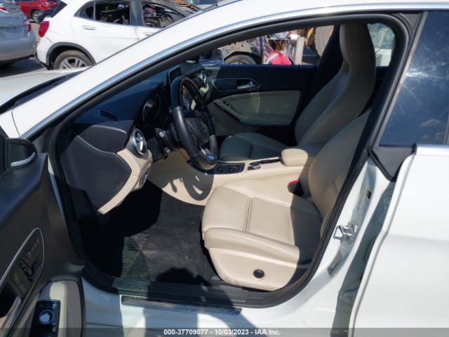 WDDSJ4GB6GN360008 Mercedes-Benz Cla Cla 250