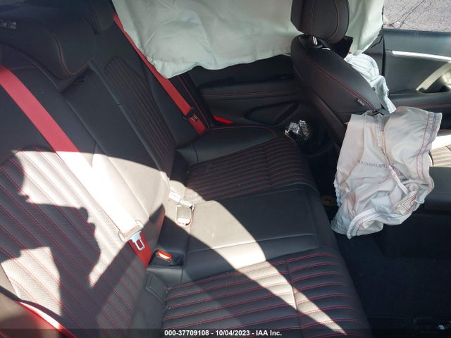 Genesis G70 2.0T 2023 KMTG34TAXPU115680 Image 8