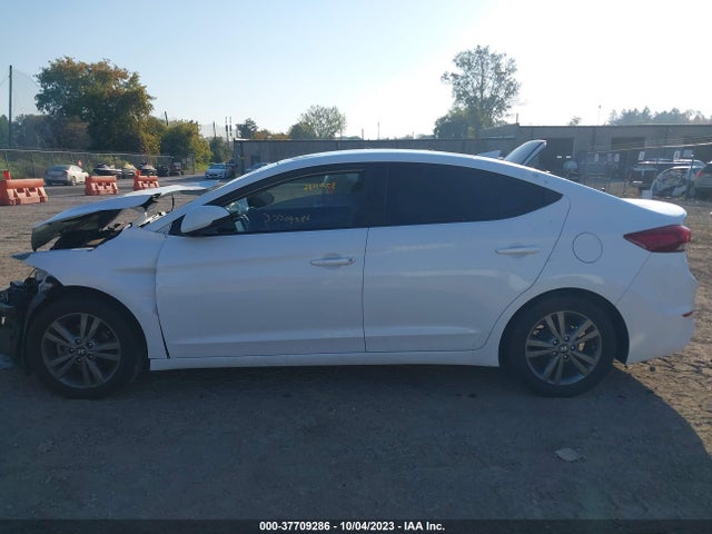 2017 HYUNDAI ELANTRA SE VIN: 5NPD84LF1HH185479