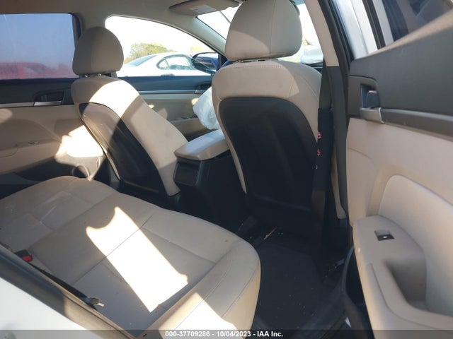 2017 HYUNDAI ELANTRA SE VIN: 5NPD84LF1HH185479