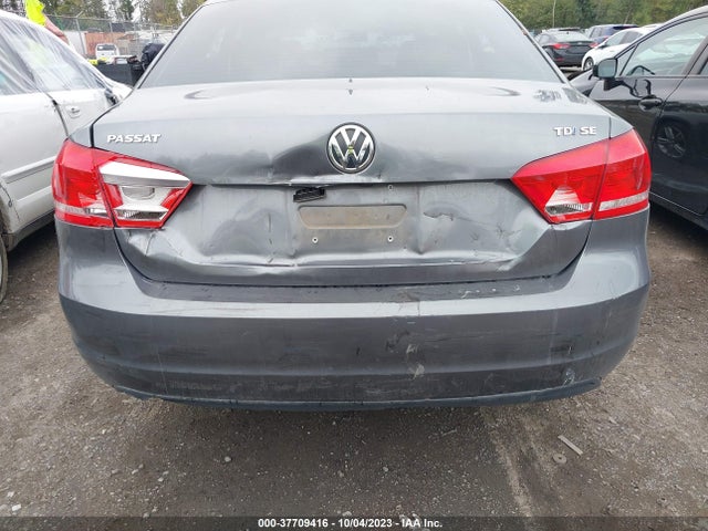 1VWBV7A39FC093231 Volkswagen Passat 2.0l Tdi Se W/sunroof