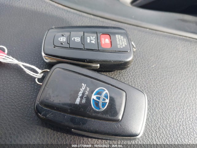 Toyota Prius Prime Premium 2017 JTDKARFPXH3021219 Image 11