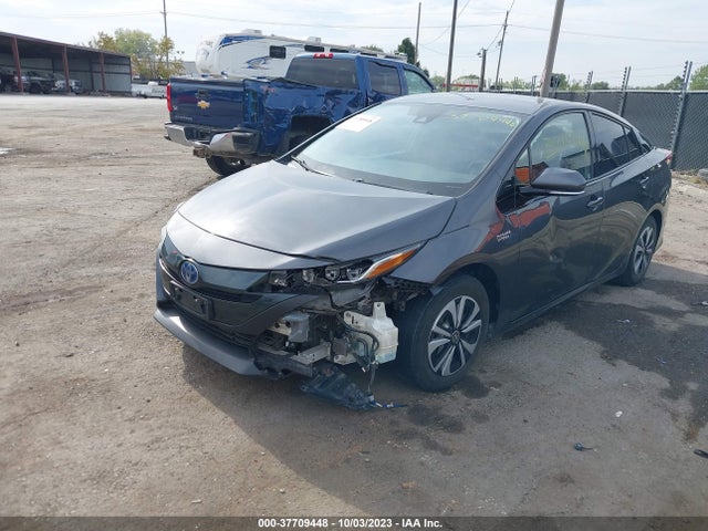Toyota Prius Prime Premium 2017 JTDKARFPXH3021219 Image 2