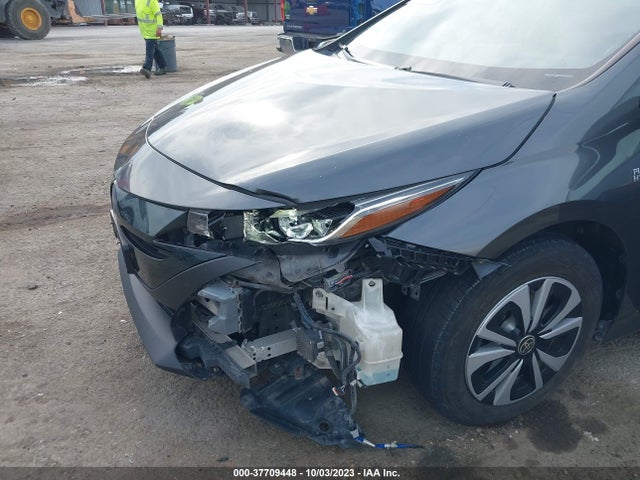 Toyota Prius Prime Premium 2017 JTDKARFPXH3021219 Image 6