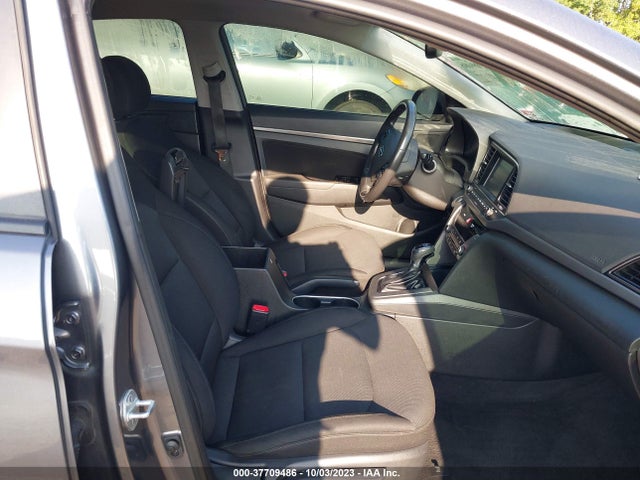 Hyundai Elantra Value Edition 2018 5NPD84LFXJH360690 Image 5