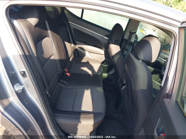 Hyundai Elantra Value Edition 2018 5NPD84LFXJH360690 Image 8