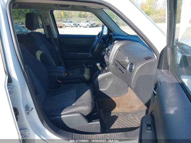 Jeep Patriot Latitude 2015 1C4NJPFB4FD329581 Image 5