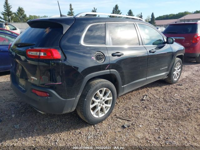 1C4PJMCSXHW532185 Jeep Cherokee Latitude