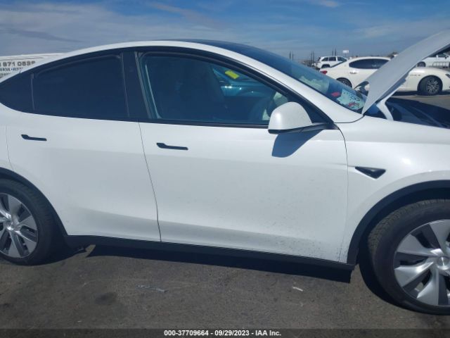 7SAYGAEE3PF868100 Tesla Model Y Long Range