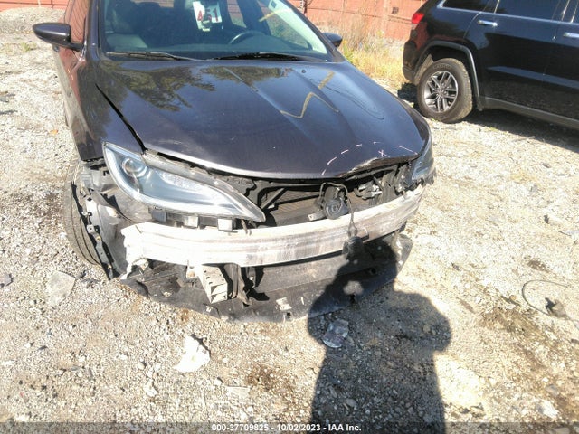 1C3CCCEG3FN542771 Chrysler 200 C