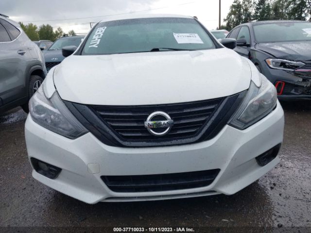 1N4AL3AP9JC258614 Nissan Altima 2.5 Sr
