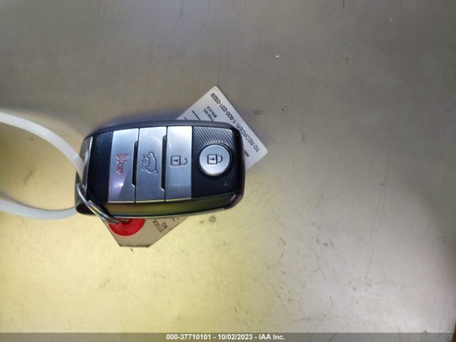 KNDJX3A50G7267152 KIA Soul !