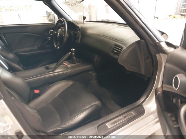 2002 HONDA S2000 JHMAP11452T009056 Photo 4
