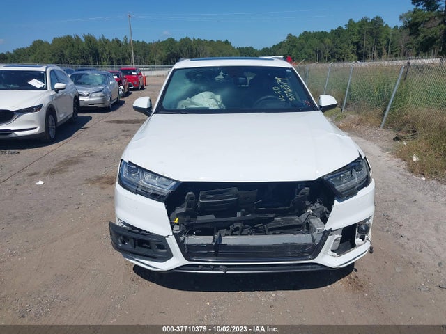 Audi Q7 3.0t Premium 2018 WA1VAAF78JD033667 Image 12