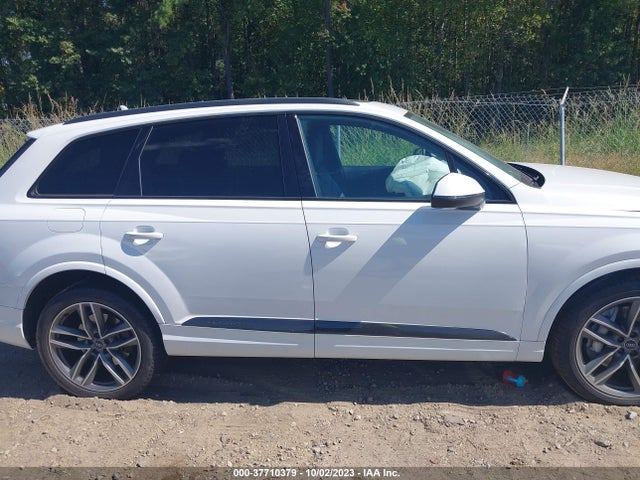 Audi Q7 3.0t Premium 2018 WA1VAAF78JD033667 Image 13
