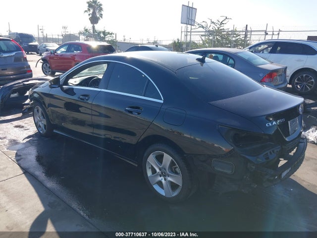 WDDSJ4EB0JN553457 Mercedes-Benz CLA 250