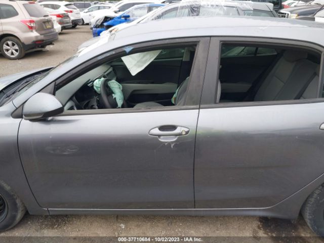 3KPA25AD1LE272842 KIA Rio 5-door S