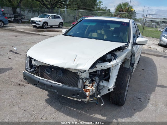 2011 HONDA ACCORD SDN EX-L VIN: 5KBCP3F8XBB004702