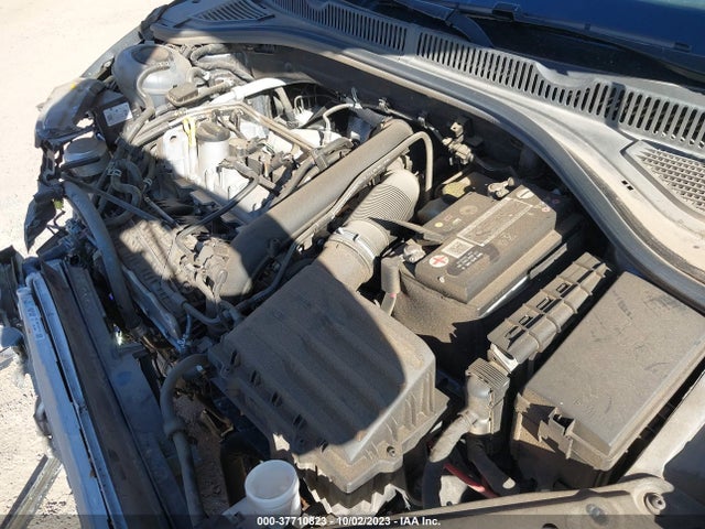 3VWN57BU9MM054705 Volkswagen Jetta S/r-line