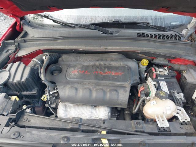 ZACCJAAT3FPC26593 Jeep Renegade Sport
