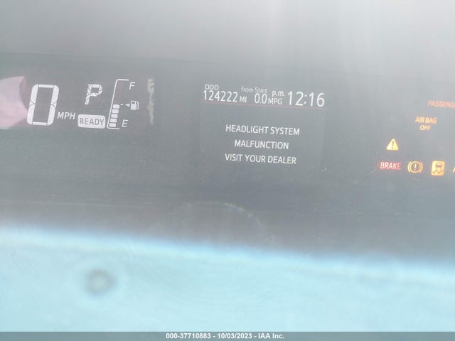 Toyota Prius C One/two/three/four 2017 JTDKDTB32H1595090 Image 16