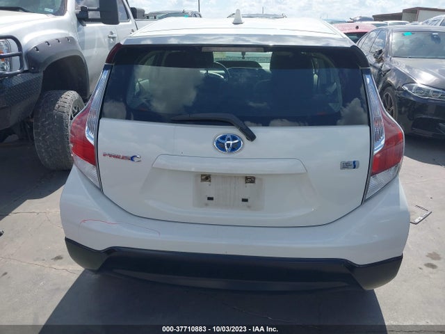 Toyota Prius C One/two/three/four 2017 JTDKDTB32H1595090 Image 17