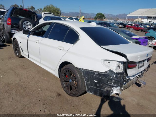 WBA13AG09NCK29030 BMW 530e