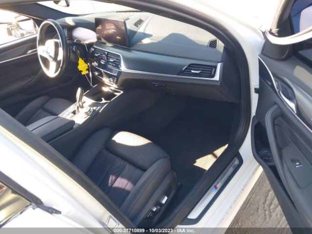 WBA13AG09NCK29030 BMW 530e