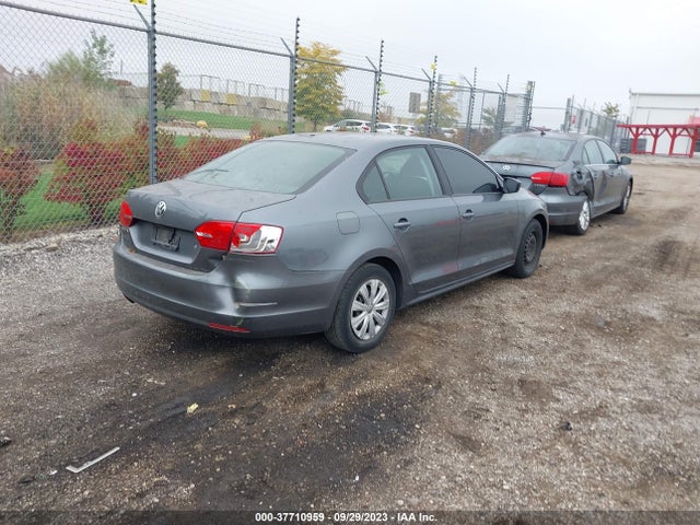 3VW2K7AJXEM357822 Volkswagen Jetta Sedan S