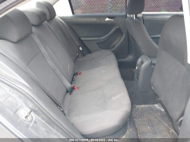 3VW2K7AJXEM357822 Volkswagen Jetta Sedan S