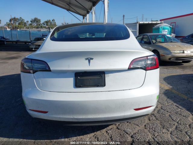5YJ3E1EA8PF453266 Tesla MODEL 3