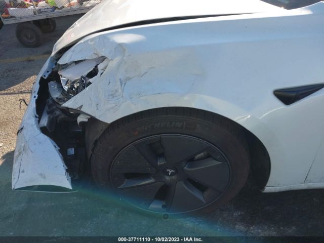 5YJ3E1EA8PF453266 Tesla MODEL 3