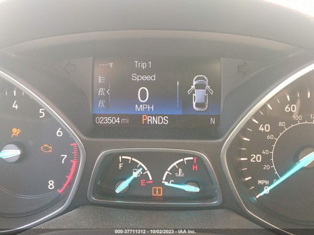 1FMCU0J91JUD21985 Ford Escape Titanium