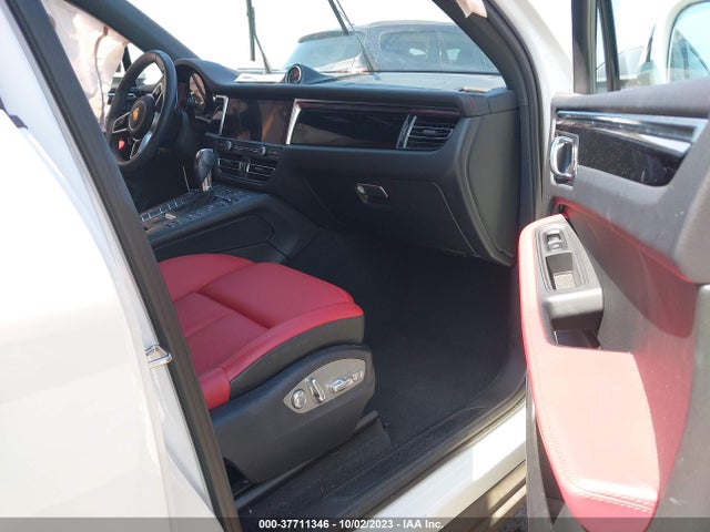 2021 PORSCHE MACAN WP1AA2A51MLB15099 Photo 4