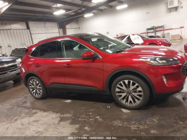 1FMCU9J91LUB67978 Ford Escape Titanium