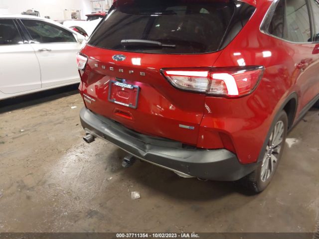 1FMCU9J91LUB67978 Ford Escape Titanium