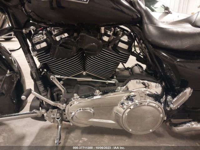 2021 HARLEY-DAVIDSON FLHX 1HD1KBC11MB642220 Photo 8