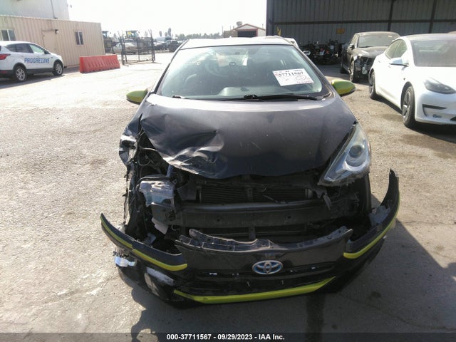 Toyota Prius C One/two/three/four 2016 JTDKDTB30G1117796 Image 12