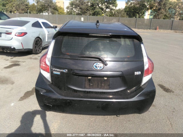 Toyota Prius C One/two/three/four 2016 JTDKDTB30G1117796 Image 16