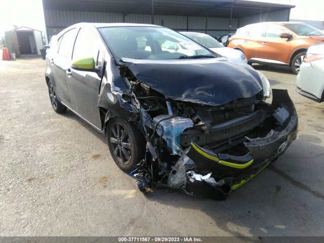 Toyota Prius C One/two/three/four 2016 JTDKDTB30G1117796 Image 6