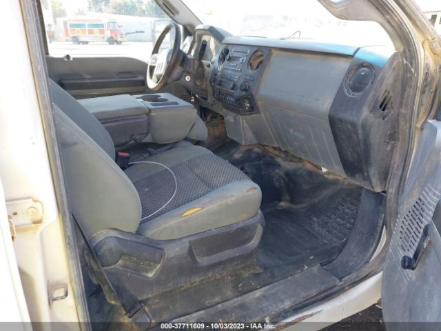2011 FORD F-250 1FT7W2B64BEC76035 Photo 4
