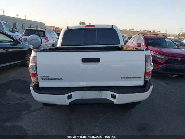 Toyota Tacoma Prerunner 2015 5TFJX4GN9FX046385 Image 17