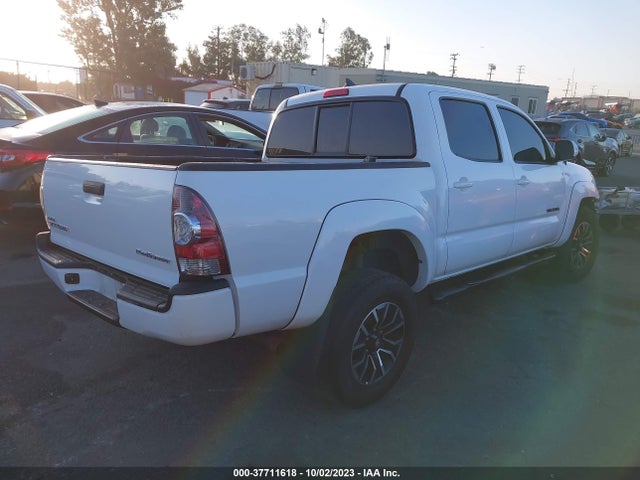Toyota Tacoma Prerunner 2015 5TFJX4GN9FX046385 Image 4