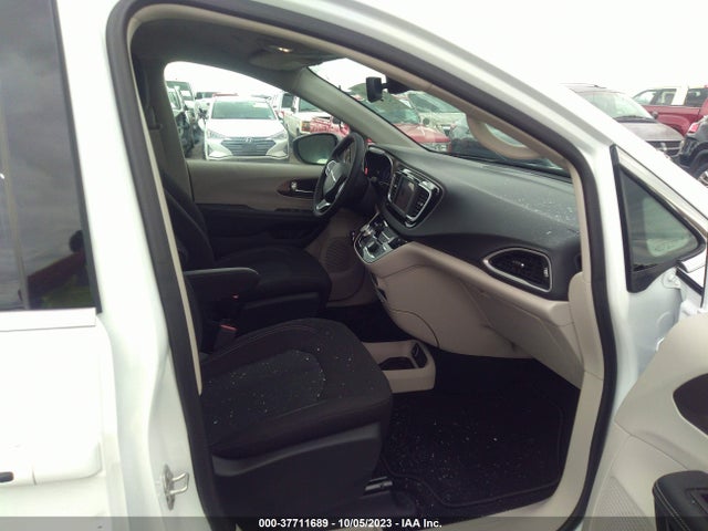2C4RC1CG7PR602150 Chrysler Voyager Lx