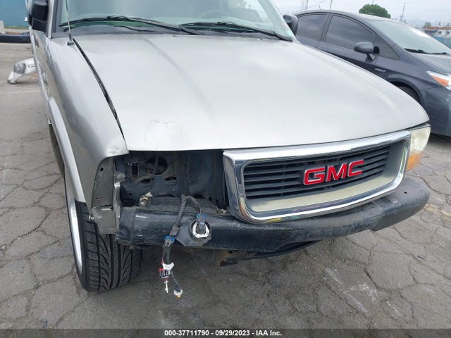 2001 GMC JIMMY SLE VIN: 1GKCS13WX12211696