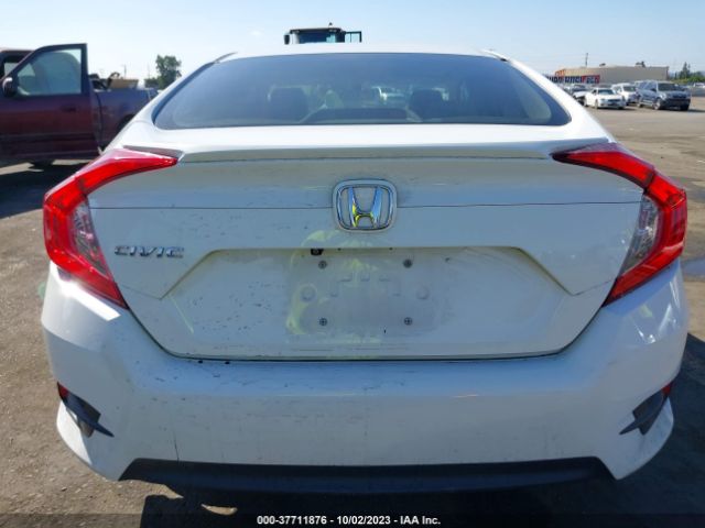 2HGFC2F5XJH511178 Honda Civic Sedan Lx