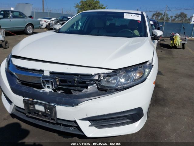 2HGFC2F5XJH511178 Honda Civic Sedan Lx
