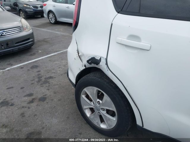 KNDJN2A22E7044291 KIA Soul Base