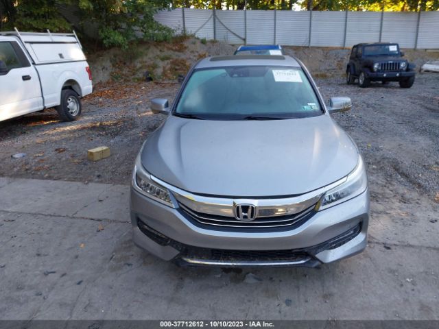 1HGCR3F95GA011298 Honda Accord Sedan Touring