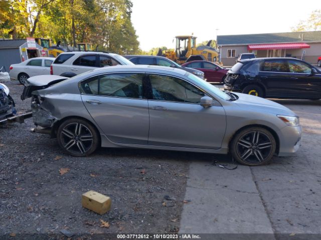 1HGCR3F95GA011298 Honda Accord Sedan Touring